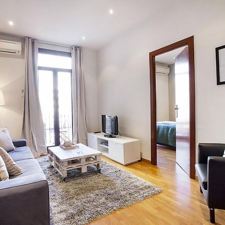 Apartments Barcelona & Home Deco Viladomat Екстер'єр фото